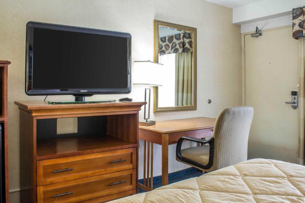 Lifestyle Inn Cedar Falls Esterno foto