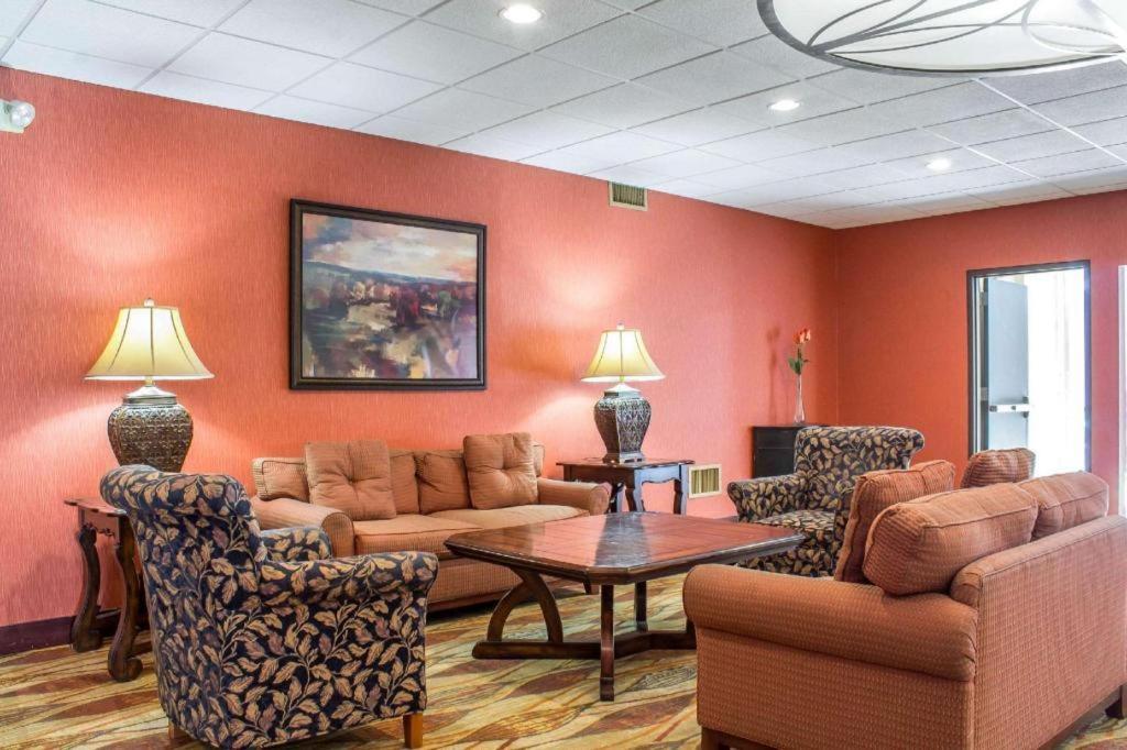 Lifestyle Inn Cedar Falls Esterno foto