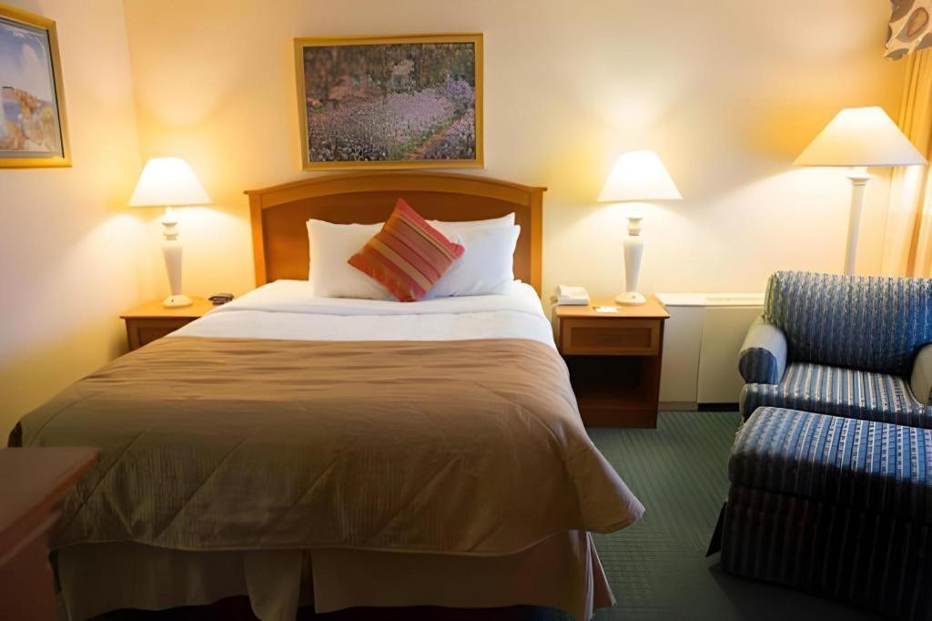 Lifestyle Inn Cedar Falls Esterno foto